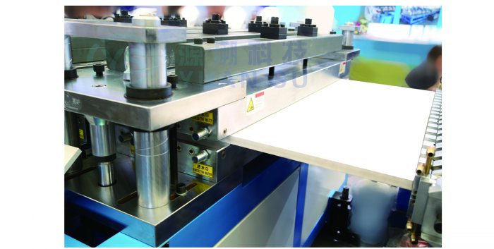 PVC/ľ�ܰ�Y(ji��)Ƥ�l(f��)�ݡ����D�l(f��)�ݰ�����a(ch��n)��(xi��n)